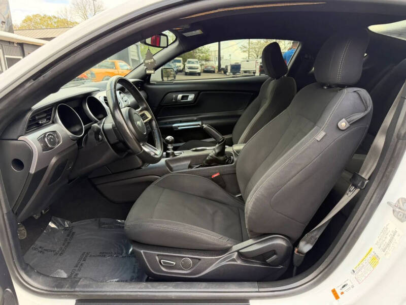 2019 Ford Mustang