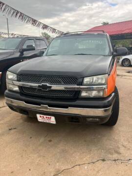 2004 Chevrolet Avalanche for sale at E-Z Pay Used Cars Inc. in McAlester OK