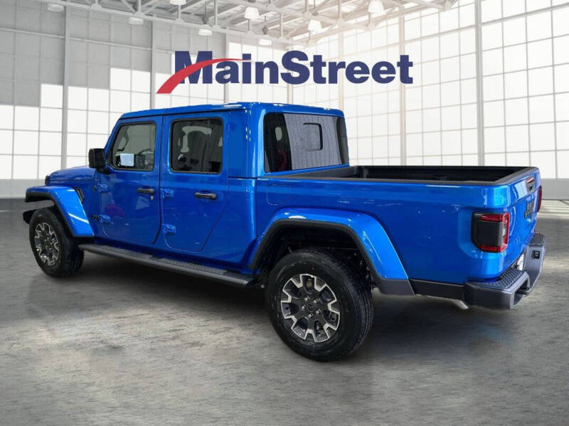 2026 Jeep Gladiator Sahara