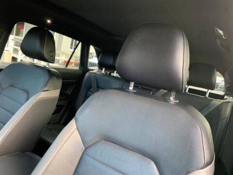 2020 Volkswagen Atlas Cross Sport V6 SEL Premium R-Line 4Motion