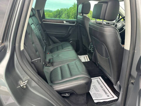 2014 Volkswagen Touareg TDI Sport