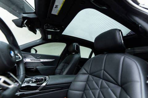 2023 BMW 7 Series 740i