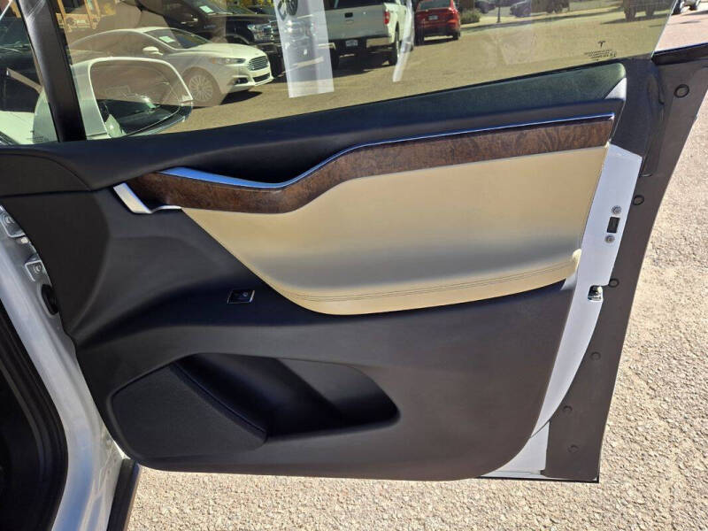 2016 Tesla Model X 90D