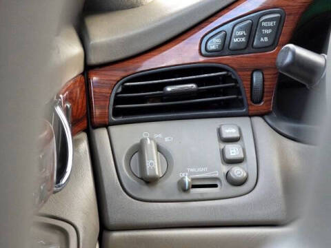 2002 Cadillac DeVille