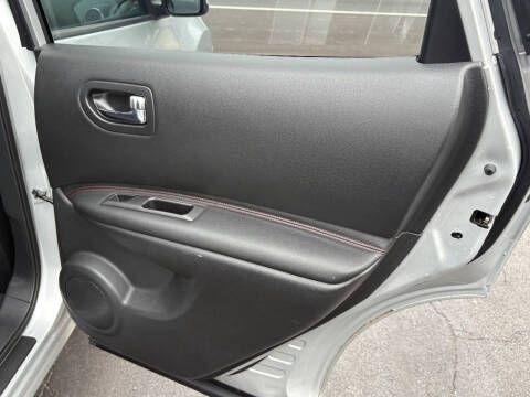 2011 Nissan Rogue SV