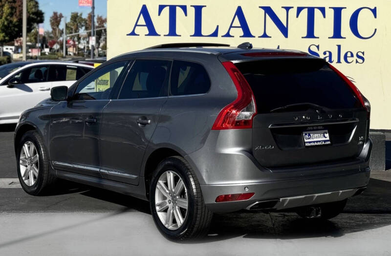 2017 Volvo XC60 T5 Inscription photo 9