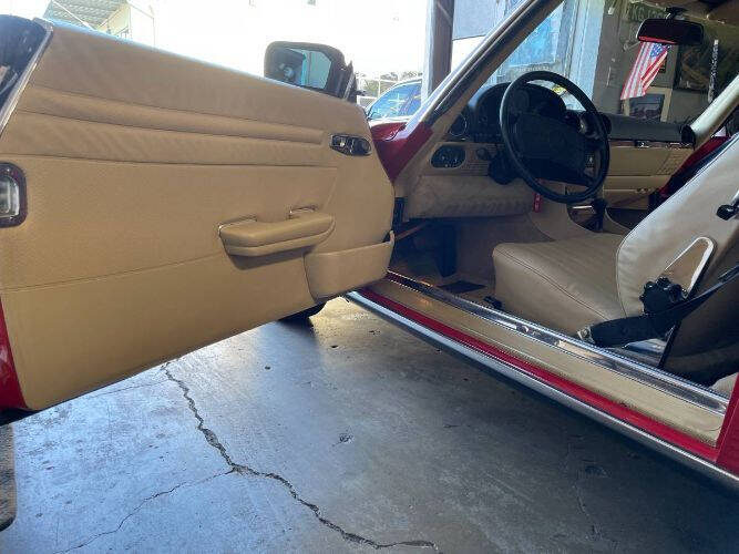 1988 Mercedes-Benz 560-Class 560 SL