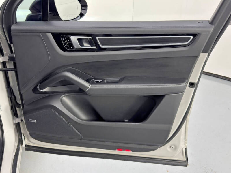 2021 Porsche Cayenne GTS