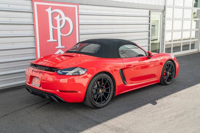 2021 Porsche 718 Boxster 34