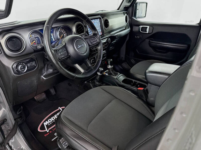 2021 Jeep Gladiator Sport