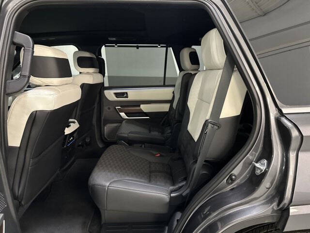 2024 Toyota Sequoia Capstone