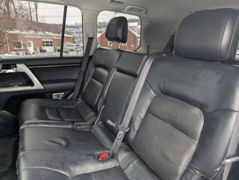 2013 Toyota Land Cruiser