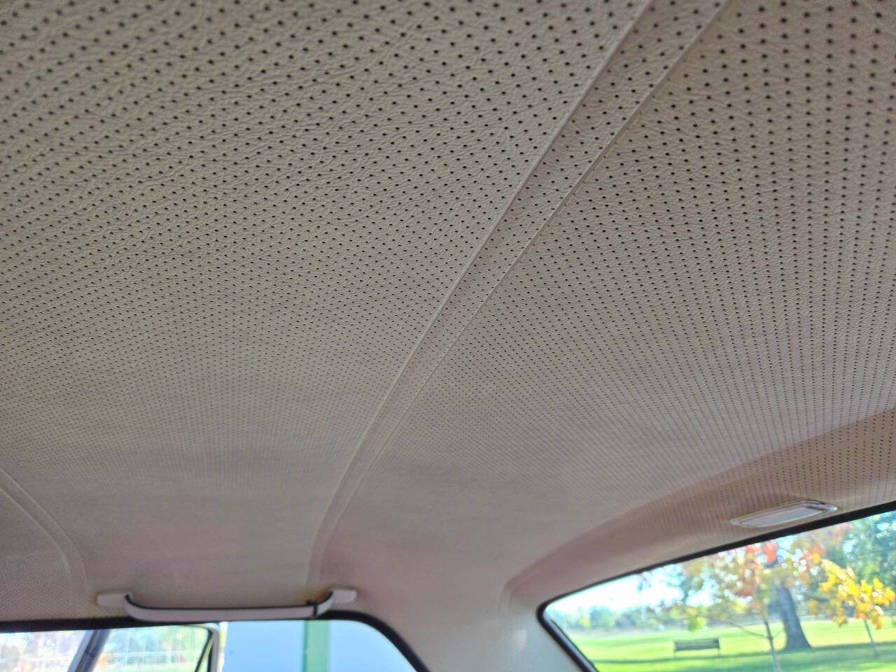 1972 Mercedes-Benz 220 136