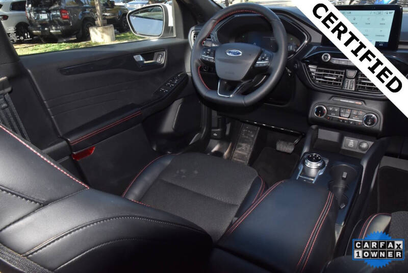 2025 Ford Escape ST-Line Select