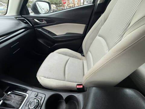 2015 Mazda MAZDA3 i Touring