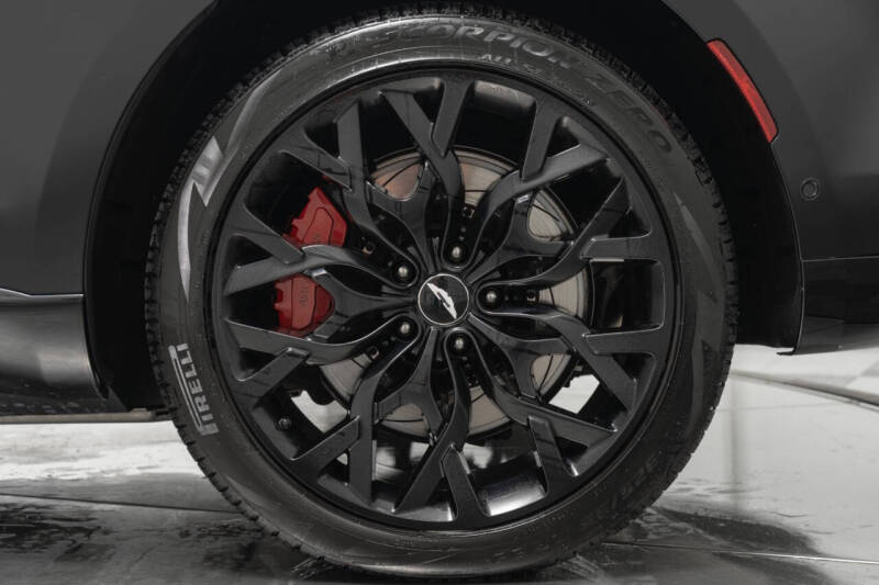 2021 Aston Martin DBX