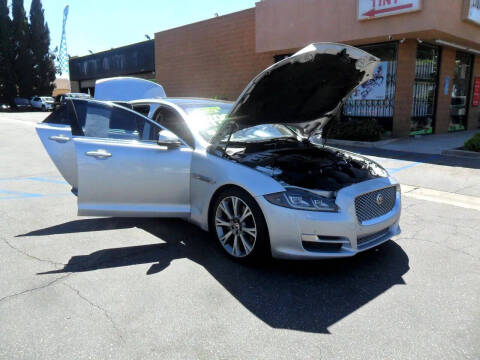 2017 Jaguar XJL Portfolio