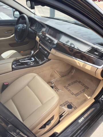 2012 BMW 5 Series 528i