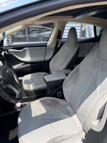 2013 Tesla Model S Performance