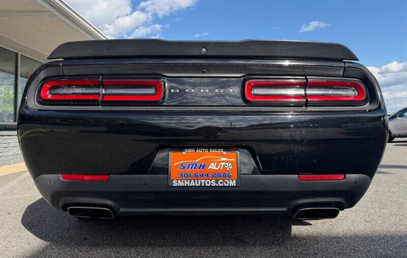 2016 Dodge Challenger R/T Plus Shaker