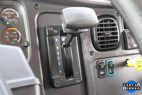 2018 Freightliner M2 106