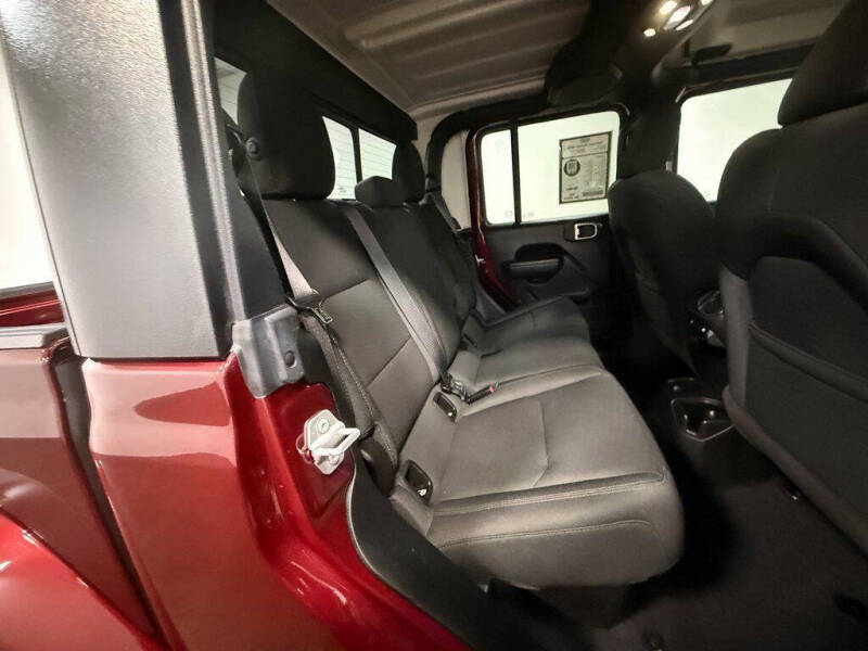 2022 Jeep Gladiator Willys