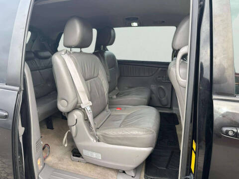 2010 Toyota Sienna XLE