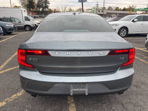 2018 Volvo S90 T5 Momentum