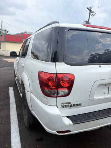 2006 Toyota Sequoia SR5