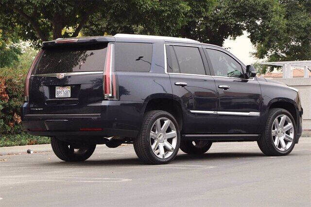 2017 Cadillac Escalade Premium Luxury