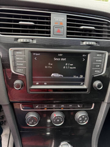 2016 Volkswagen Golf GTI SE