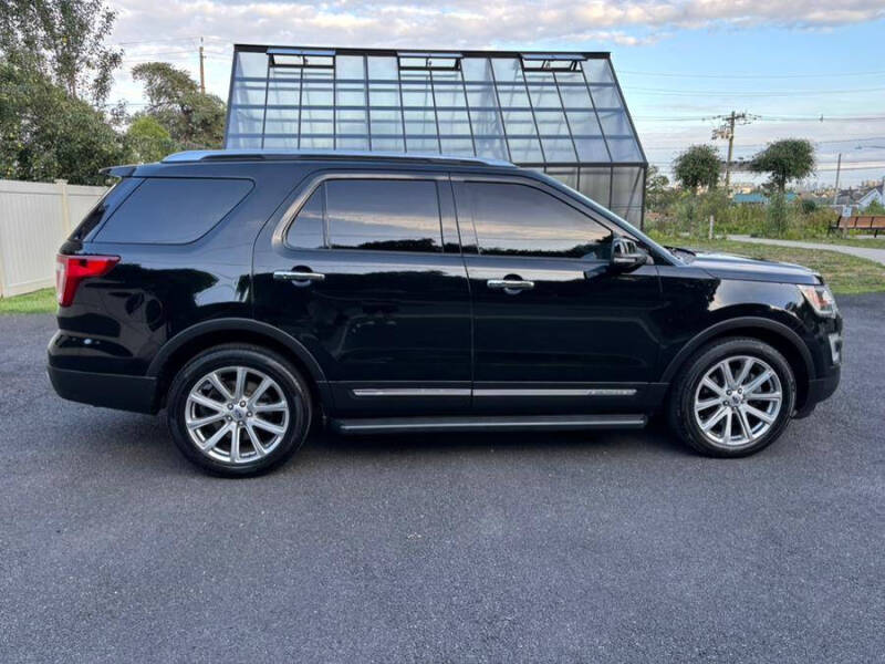 2017 Ford Explorer Limited