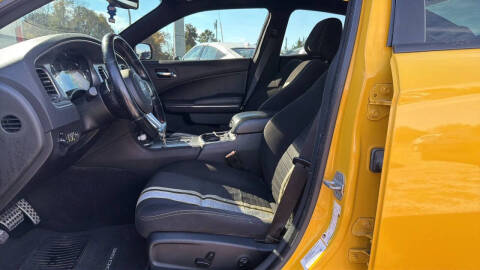 2012 Dodge Charger SRT8 Super Bee