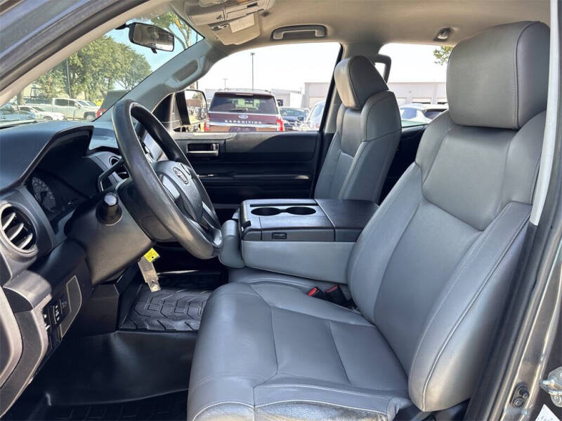 2015 Toyota Tundra SR5