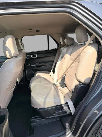 2021 Ford Explorer