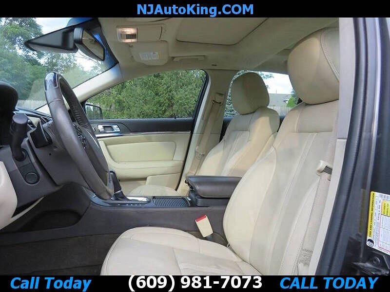 2016 Lincoln MKS