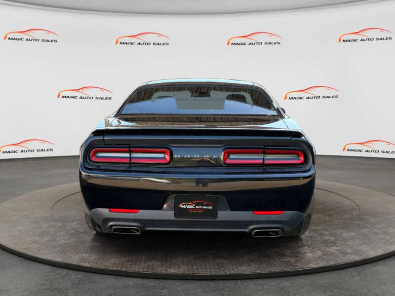 2016 Dodge Challenger