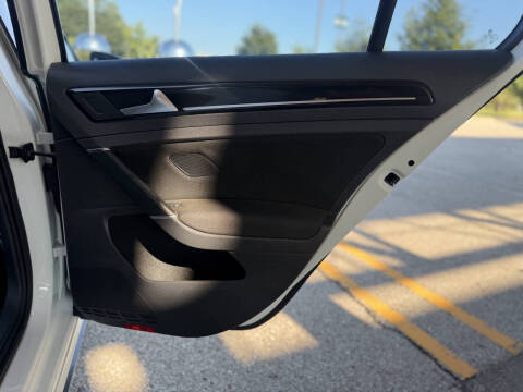 2016 Volkswagen Golf GTI S