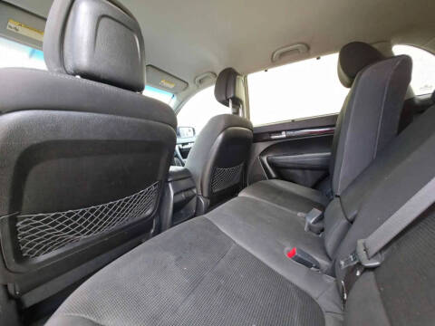 2014 Kia Sorento LX