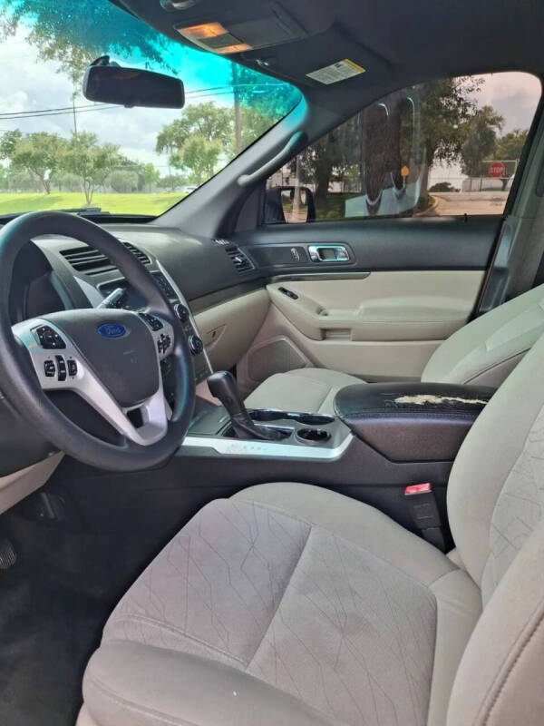 2015 Ford Explorer
