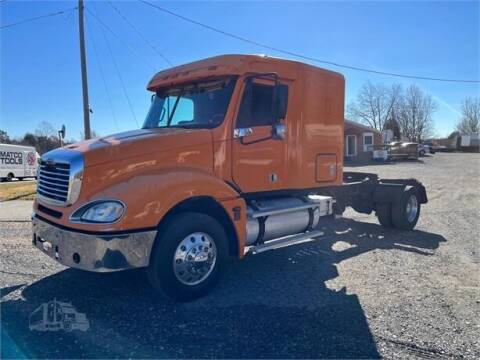 2006 Freightliner Columbia 120 for sale at Vehicle Network - Allied Truck and Trailer Sales in Madison NC