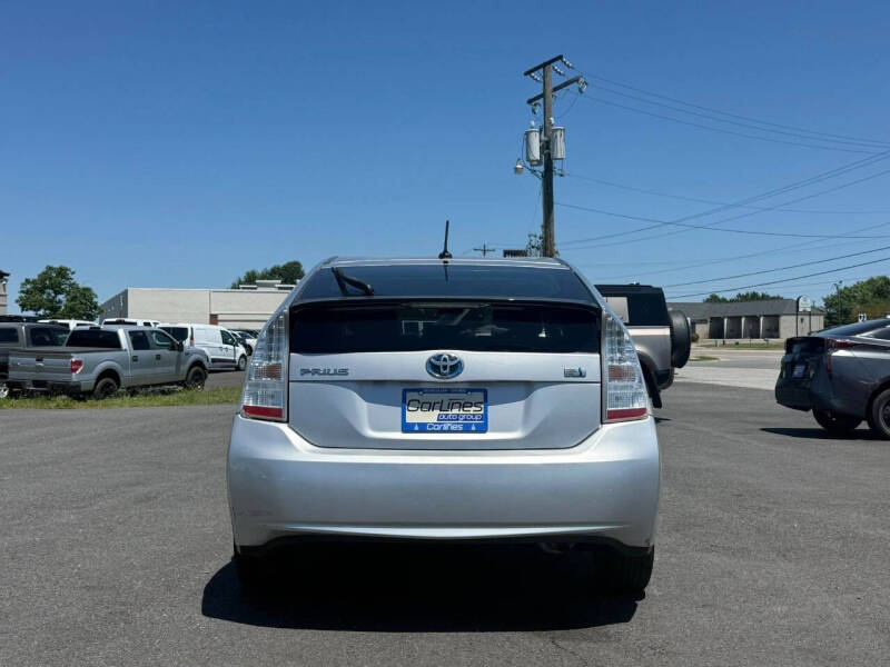 2011 Toyota Prius Two