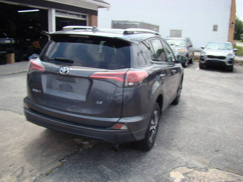 2016 Toyota RAV4 LE