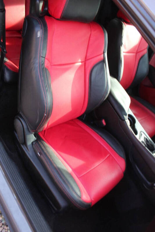 2018 Dodge Challenger SXT Plus