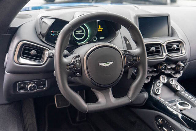 2022 Aston Martin Vantage