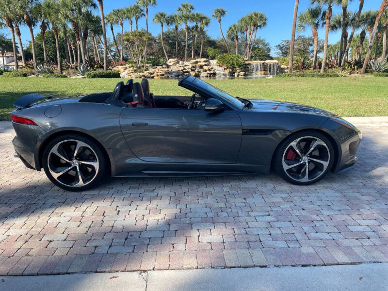 2016 Jaguar F-TYPE R