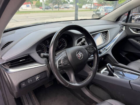 2021 Buick Enclave Essence