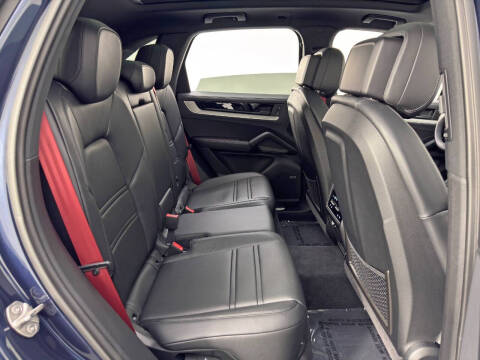 2025 Porsche Cayenne S