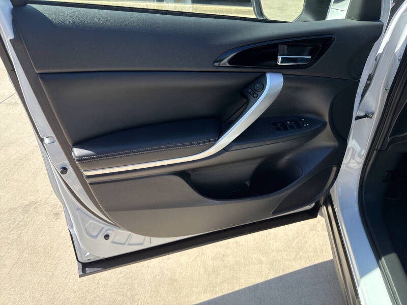 2026 Mitsubishi Eclipse Cross SE