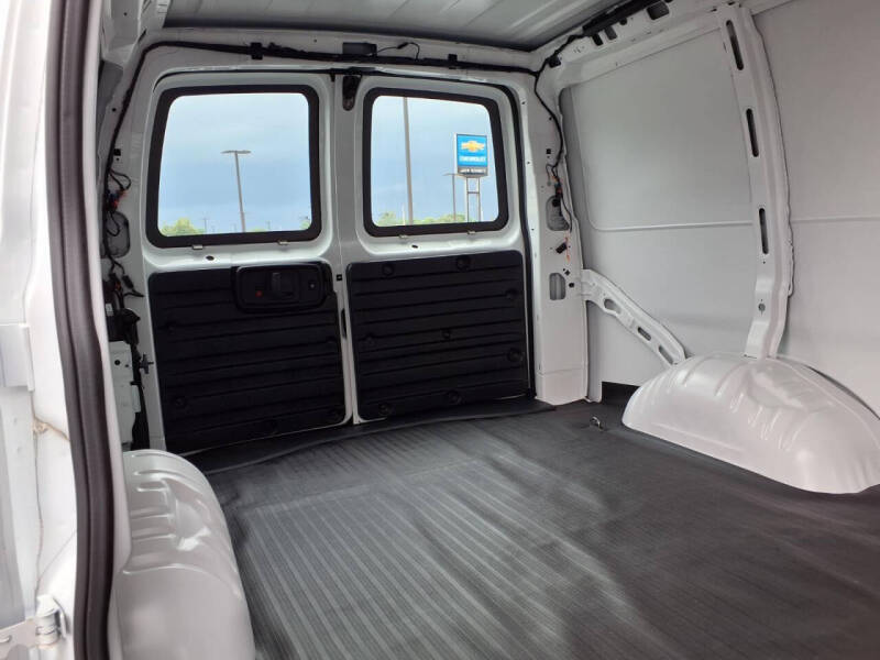 2024 Chevrolet Express 3500